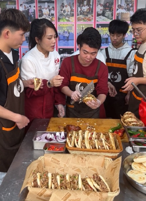 煌旗肉夹馍培训现场
