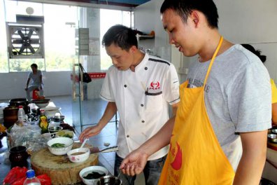 学做螺蛳粉需要多少学费
