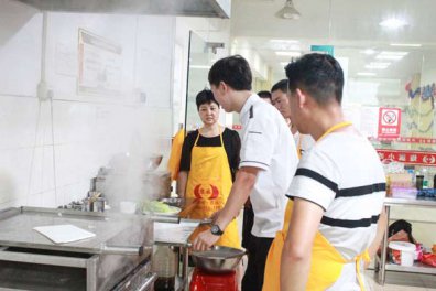 广州哪里有学做肠粉技术的机构
